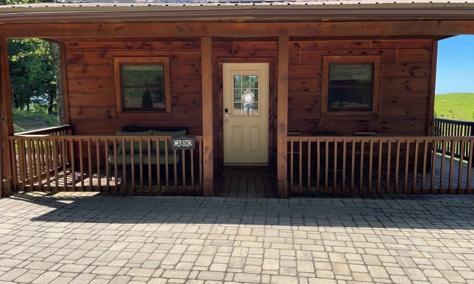 Purlear Cabin | Cabin #2 The Sky Retreat - Off the Blue Ridge Parkway