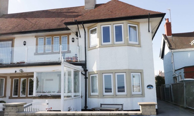 Bridlington Cottage | Cabin ∙ 3 bedrooms ∙ 8 guests