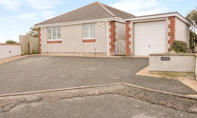 Amlwch Cottage | Cabin ∙ 3 bedrooms ∙ 6 guests