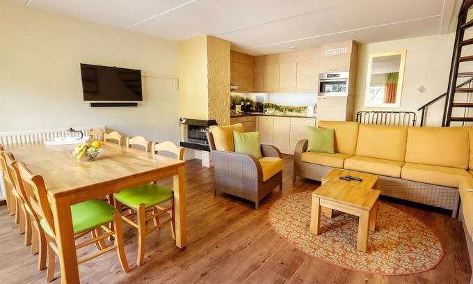 Ouddorp Cottage | Cabin ∙ 4 bedrooms ∙ 8 guests