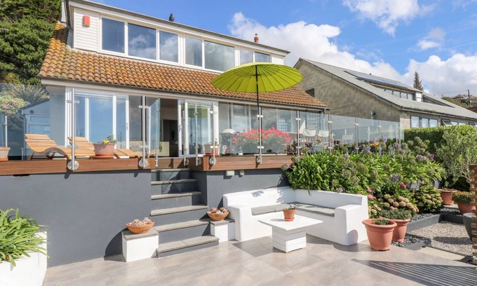 Seaton Cottage | Cabin ∙ 4 bedrooms ∙ 8 guests