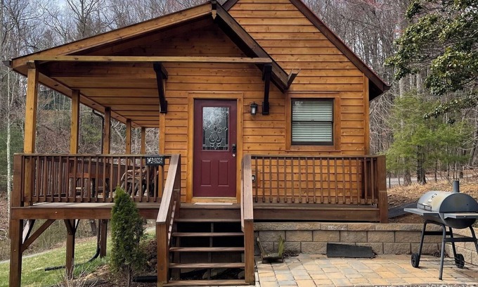 Purlear Cabin | Cabin #6 The Sky Retreat - Off the Blue Ridge Parkway