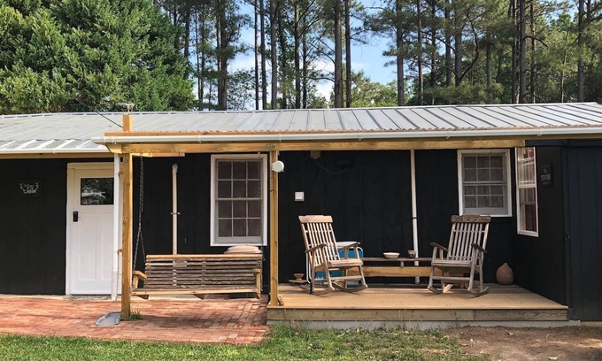 Mesena Cabin | Cabin at Meadow Springs, lakes and walks on 51+acres in Warrenton GA