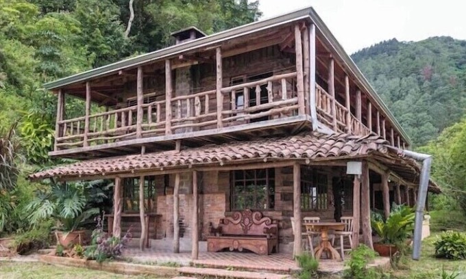 Santa Ana House | Cabin at the mountain, with chimney. 20 min from the airport and city