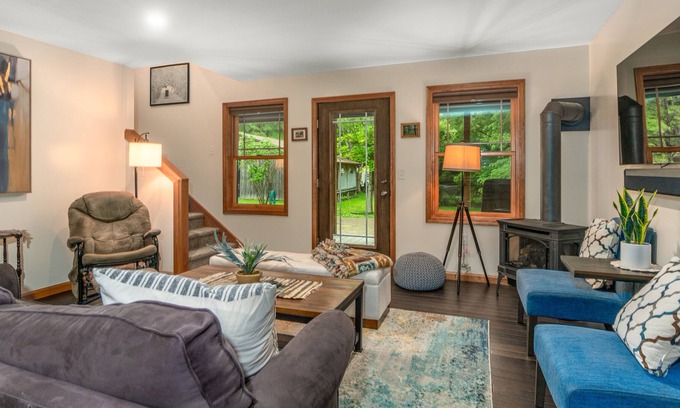 Conewango Valley House | ⭐ Cabin ⭐ Glamping ⭐ Chef's Kitchen ⭐ New Build