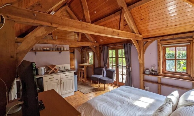 New Forest District Cabin | Cabin in the Forest.