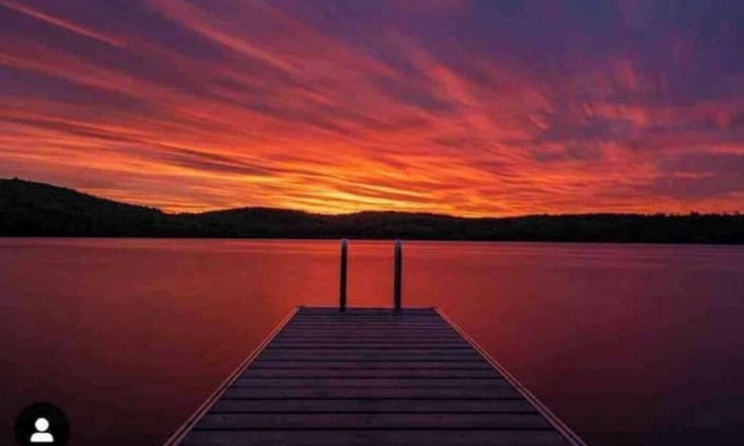 Florence Cabin | Cabin on Sunset Lake W/Boathouse nSeparate Bunkhouse RentalnPET FRIENDLY