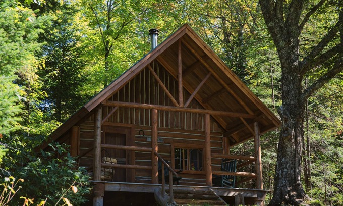 Greenville Ski Chalet | Cabin, Queen Bed with Shared Bathroom