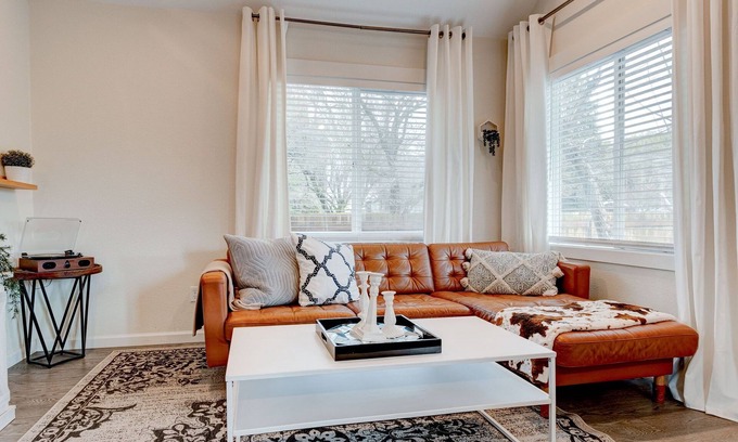 Hough House | Cabin style home in the heart of Vancouver. Steps from public transportation!