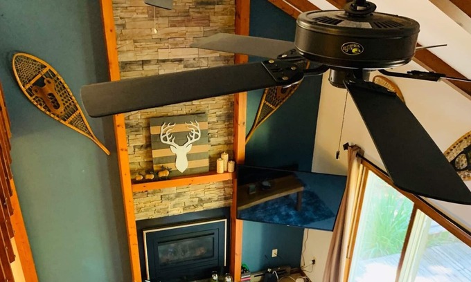 Wausau Cabin | Cabin w/ hot tub on Lake Wausau near Granite Peak