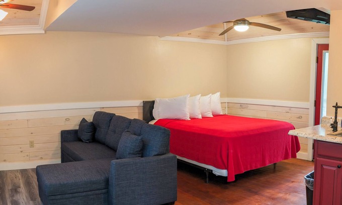 Bar Harbor Apartment | Cabin Wilderness Acadia Cabin 15