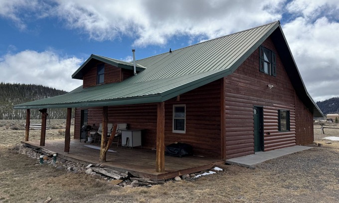 Dubois Cabin | Cabin with a View Near Yellowstone, National Forest & UTV Trails
