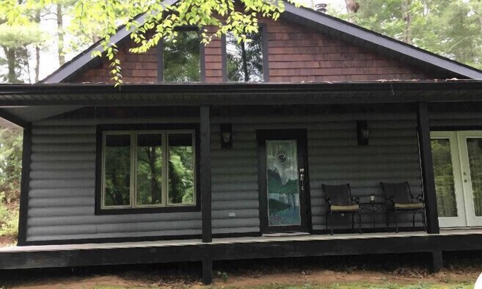 Leicester Cabin | Cabin with hot tub 10 miles from downtown Asheville