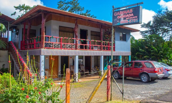 Bijagua Bed & Breakfast | Cabinas Cascada Rio Celeste