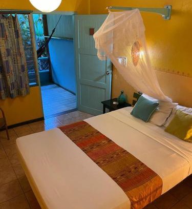 Puerto Viejo de Talamanca Hotel | Cabinas Guarana