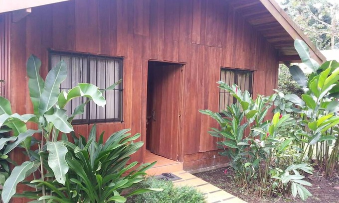 La Fortuna Hotel | Cabinas La Catarata
