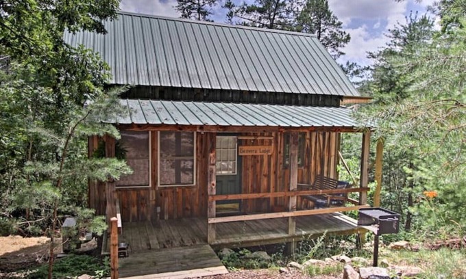 Del Rio Cabin | Cabins at Brush Creek Mtn-Beavers Lodge