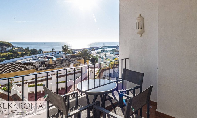 Cabopino Apartment | Cabopino Harbor · Cozy OCEANVIEW apartment, free parking, wifi, 3 POOLS,