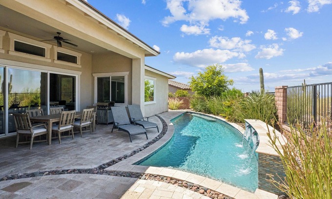 Dove Mountain House | Cactus Flower Pass Dream Spacious 5-bedroom house with AC, WiFi