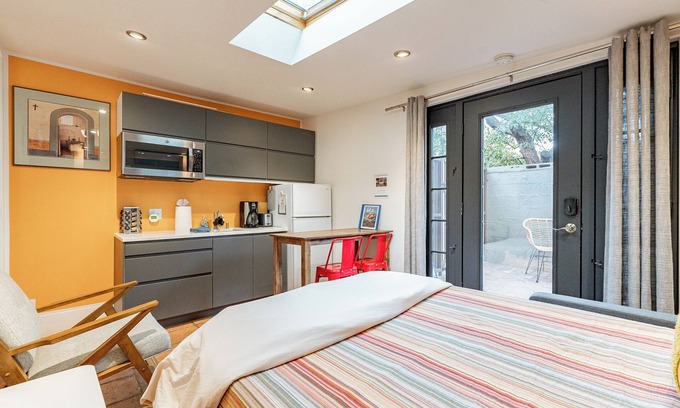 Sam Hughes Apartment | Cactus Garden Getaway: Sam Hughes Studio