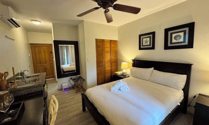 Bayahibe Apartment | Cadaques Caribe Pool Beach Water Park Restaurant