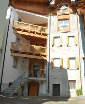 Castel Condino Apartment | Cadari' Appartamenti