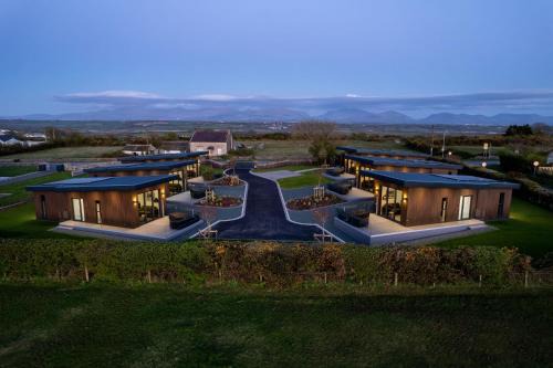 Llangefni House | Cadnant Lodge