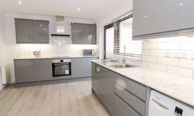 Newborough Cottage | Cae Teg