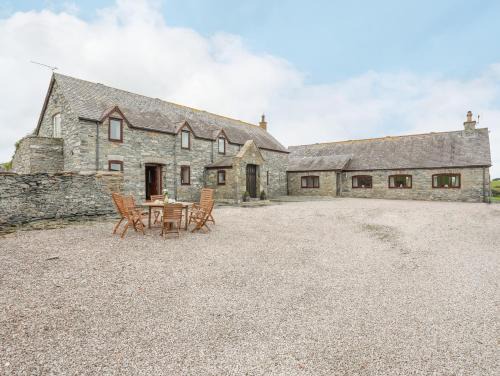 Cemaes Bay House | Caerdegog Ganol