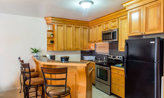 Bottle Creek Apartment | Caicos Cactus Residence
