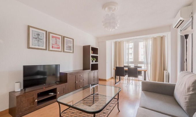 San Fermin Apartment | Caja Mágica Alquiler de Temporada