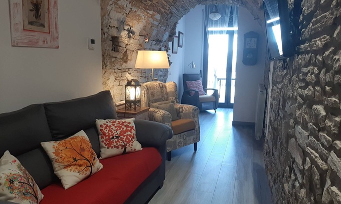 Granyena de Segarra Cottage | Cal Guineuet- Rural house in a natural and quiet environment