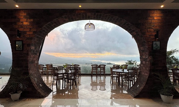 Kedisan Hotel | Caldera Hotel & Restaurant