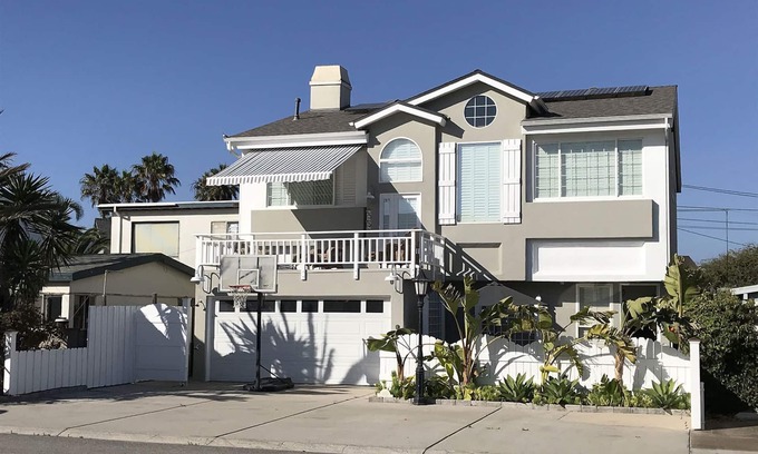 Silver Strand House | California Comfort Family Beach Home - 4 bedrooms/3 Full baths/Sleeps 8