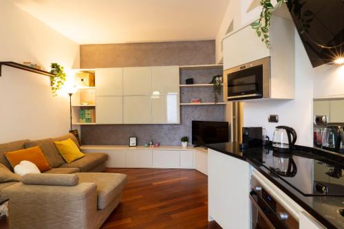 Zona Solari Apartment | California Dreaming