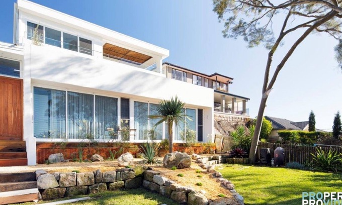 Balgowlah Heights Apartment | California Styled 2 bedroom flat near Manly