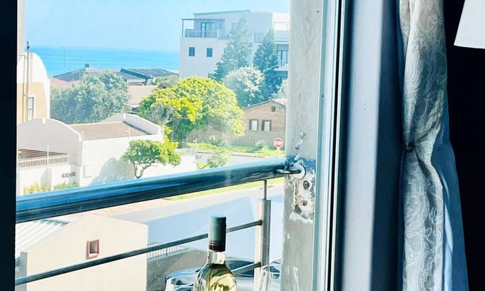 Bloubergstrand Apartment | Caline VIP Beach Close