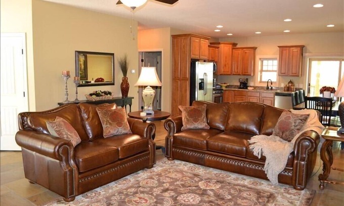 Crossville Cabin | Call Today to Rent our Luxury Six Bedroom Cabin