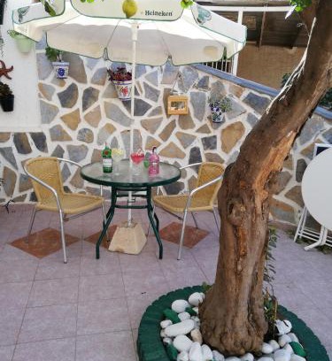 Santiago de la Ribera House | Calle Dr Fleming 3 bedroom home for 6 people