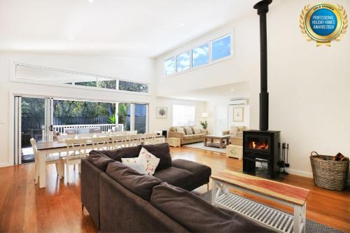 Callala Beach House | Calming Waters - Pet Friendly - Community Pool