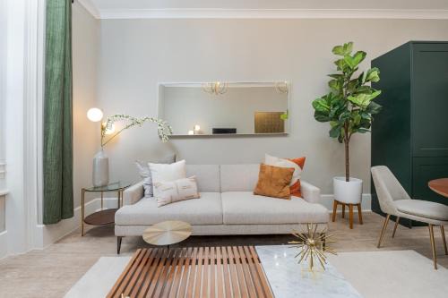 Bayswater Apartment | Calpe House by LB73