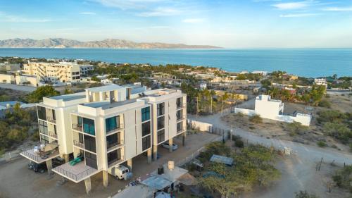 La Ventana Apartment | Calypso 303