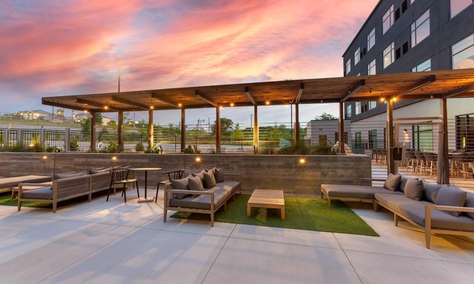 Montopolis Hotel | Cambria Hotel Austin Airport