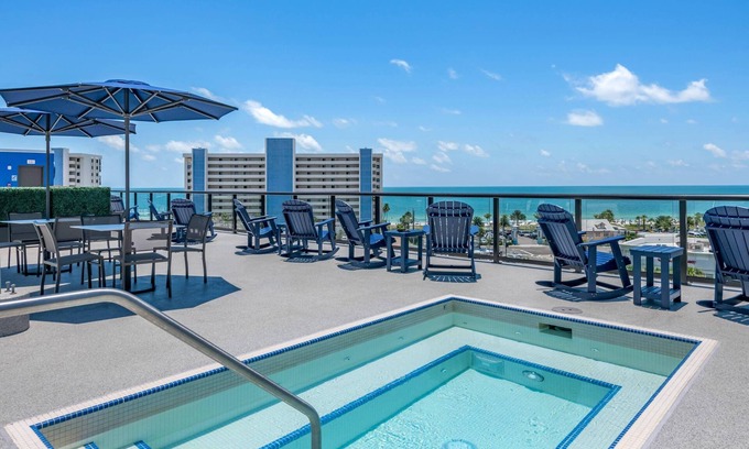 Madeira Beach Hotel | Cambria Hotel St Petersburg-Madeira Beach Marina