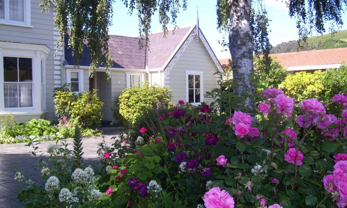 Nelson Bed & Breakfast | Cambria House