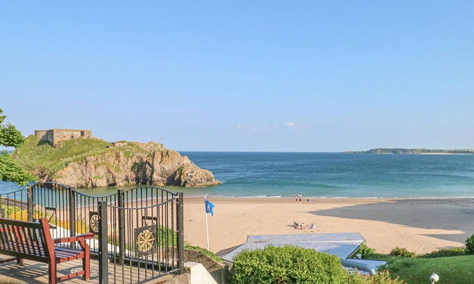 Tenby House | Cambrie