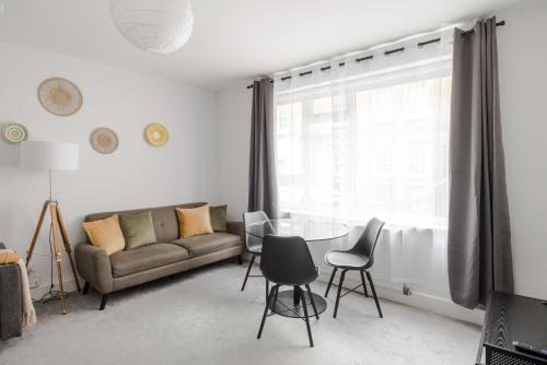 Camden Town Apartment | Camden 2bd flat at Rousden Street