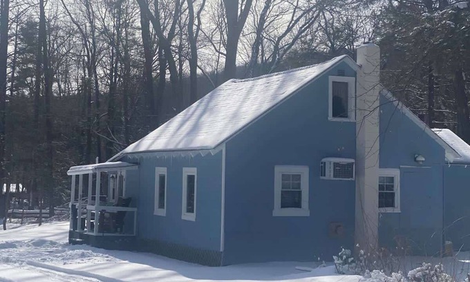 Tannersville House | Camelback cottage - On One Acre and Pet Friendly