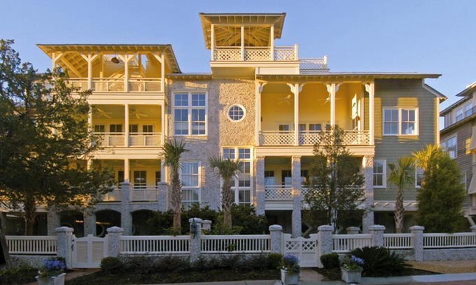Saint Simons Island House | Camellia Villa