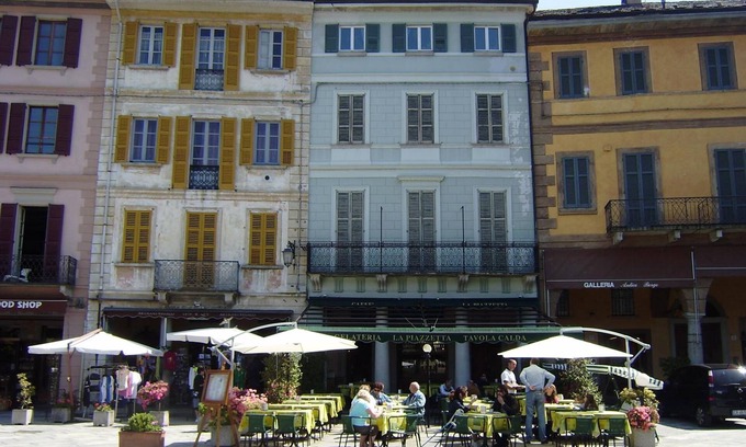 Orta San Giulio House | Camera Dolcenotte